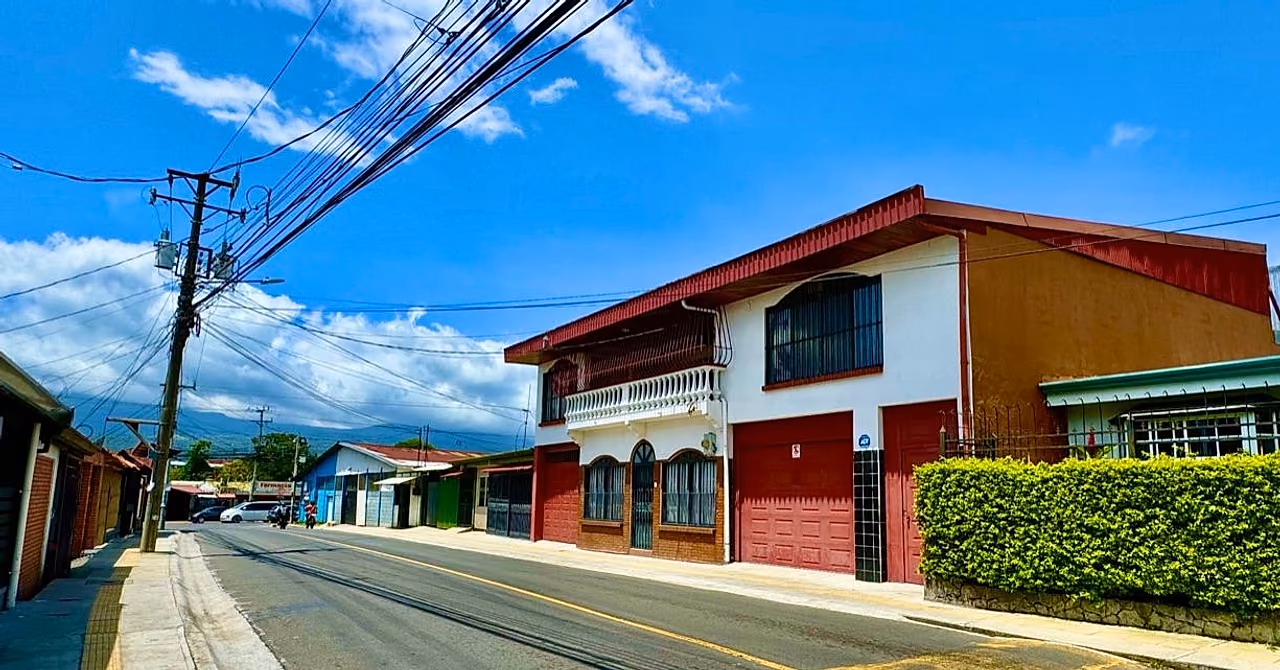 Se vende uso residencial y comercial — foto 2 de 20