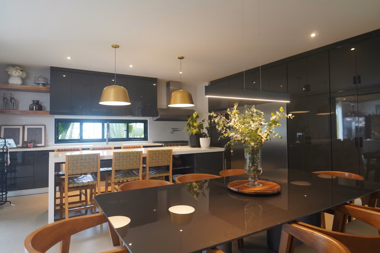 Vivir en Francosta ya es exclusivo… tener 6 habitaciones, es otro nivel — foto 5 de 20