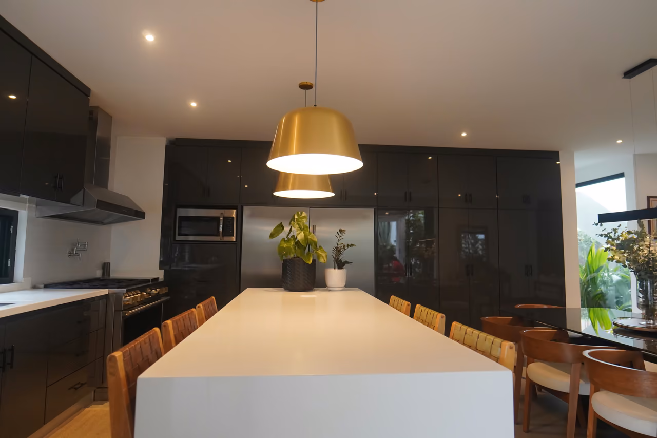 Vivir en Francosta ya es exclusivo… tener 6 habitaciones, es otro nivel — foto 9 de 20