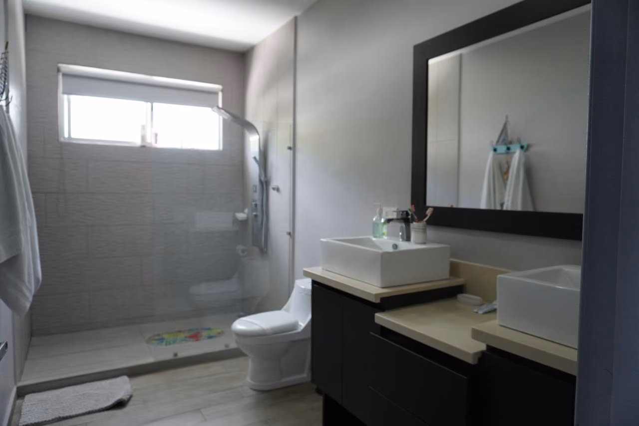Invierta en Playa Blanca, Casa de Lujo en Punta Leona Totalmente Equipada — foto 15 de 19