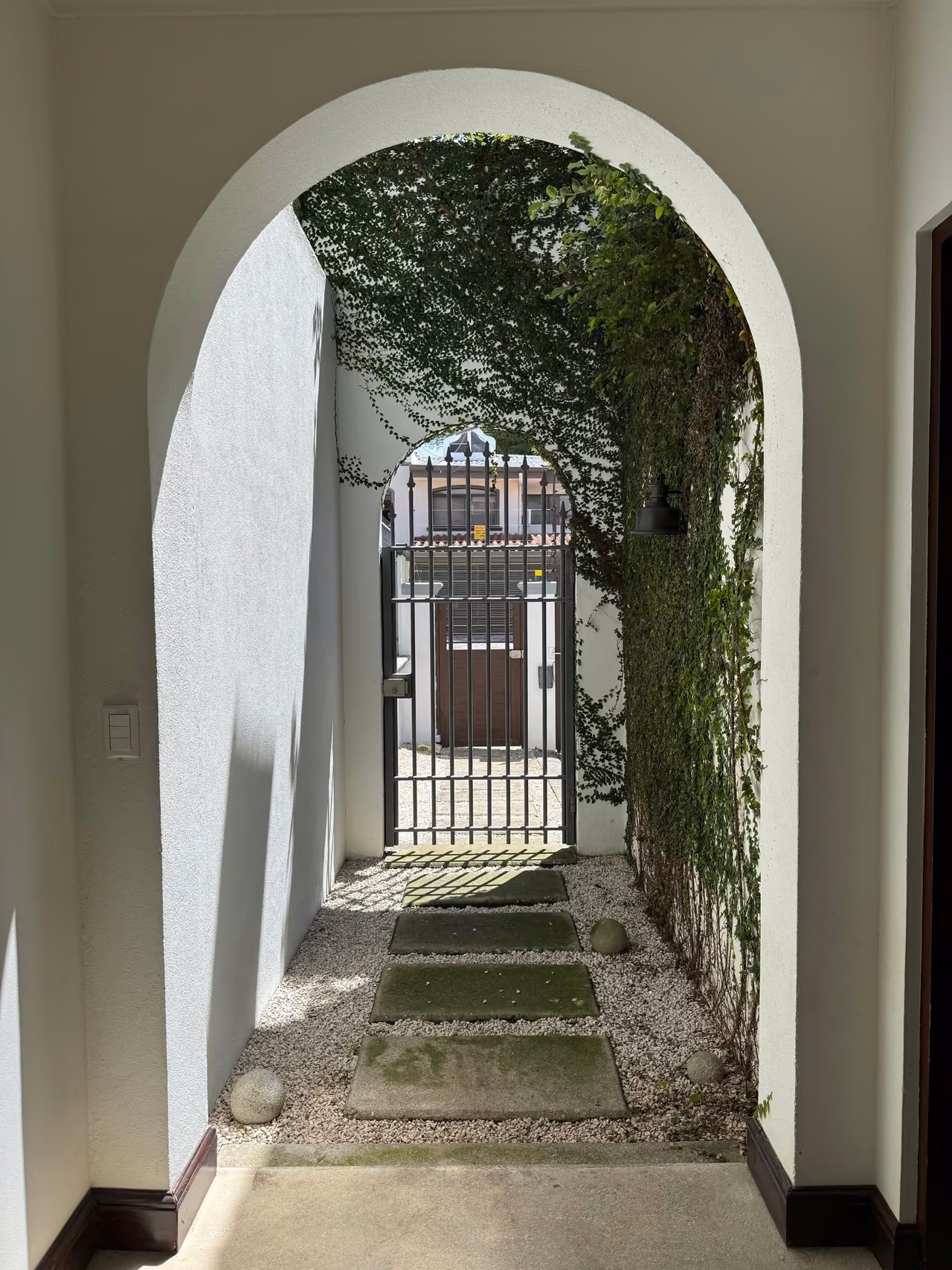 Se alquila amplia en Escazú… esta casa lo tiene Todo — foto 2 de 20