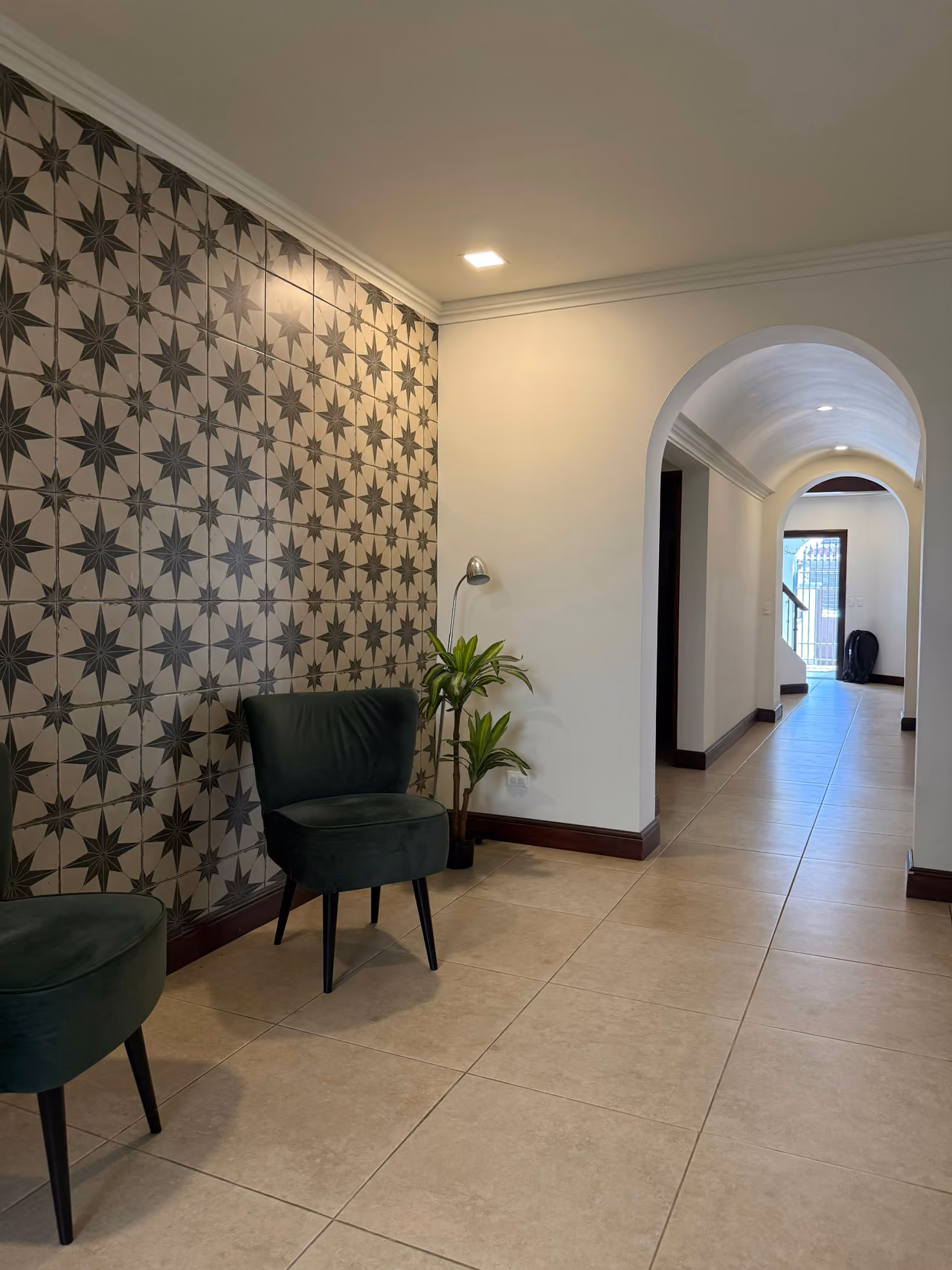 Se alquila amplia en Escazú… esta casa lo tiene Todo — foto 3 de 20