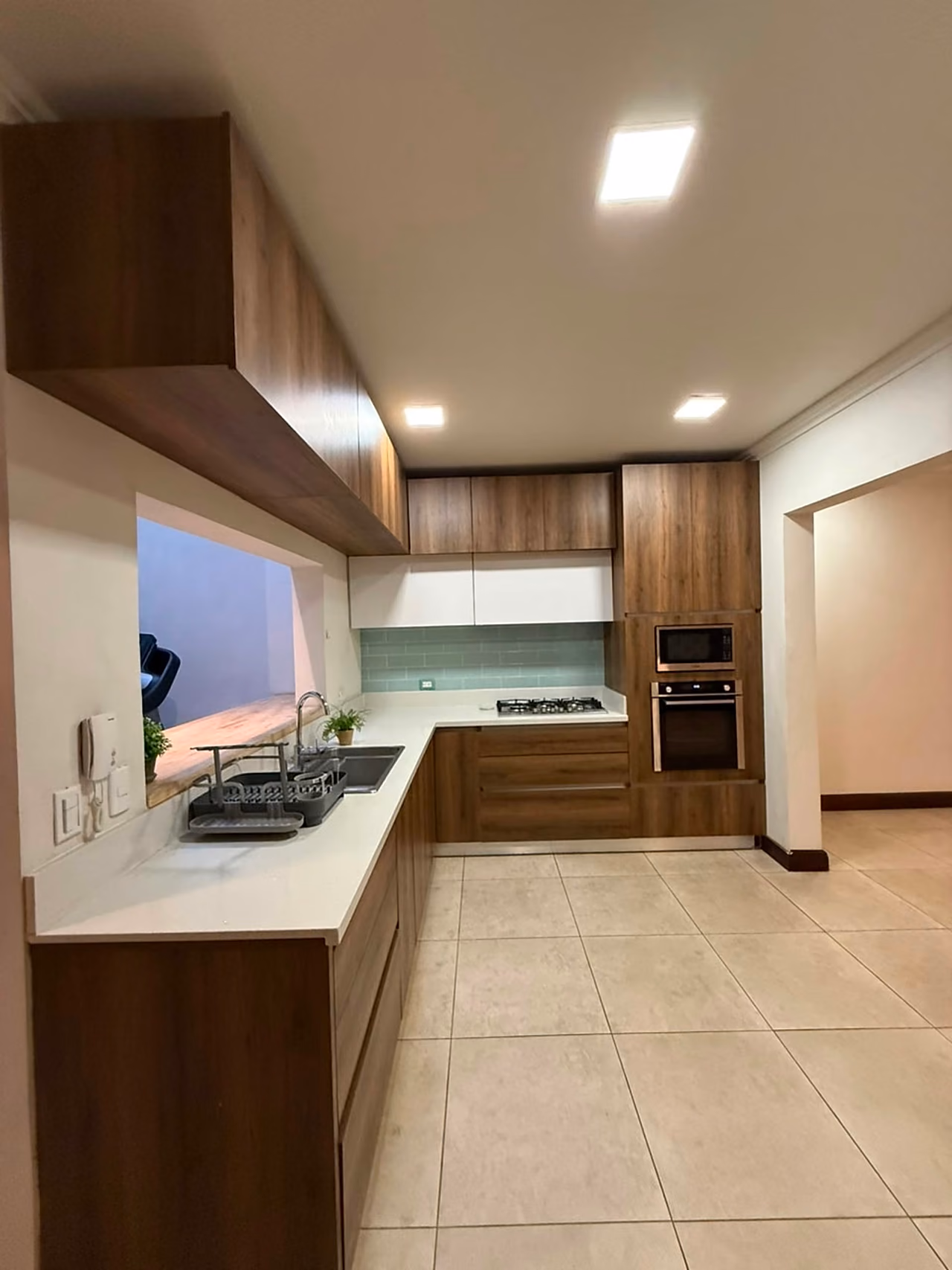 Se alquila amplia en Escazú… esta casa lo tiene Todo — foto 8 de 20
