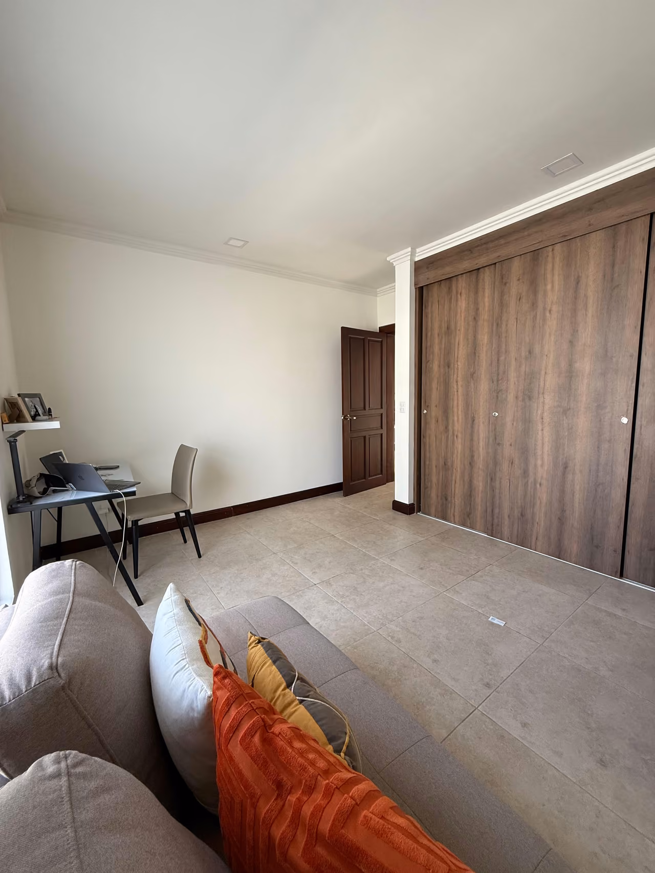 Se alquila amplia en Escazú… esta casa lo tiene Todo — foto 19 de 20
