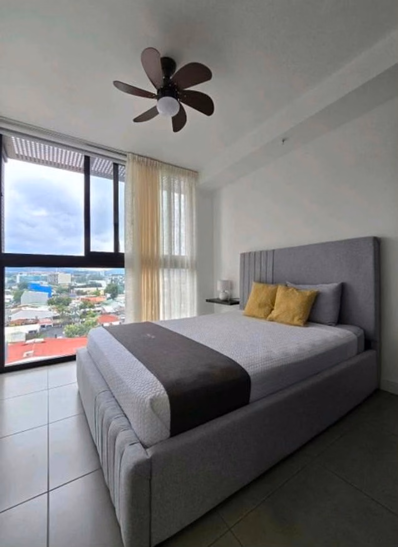 Apartamento Amueblado en Escalante · 1 Habitación · Amplio Balcón · $1.200 — foto 17 de 20