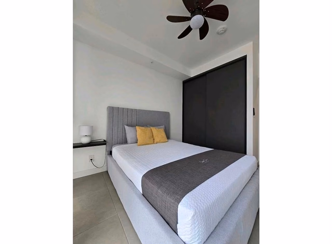 Apartamento Amueblado en Escalante · 1 Habitación · Amplio Balcón · $1.200 — foto 18 de 20