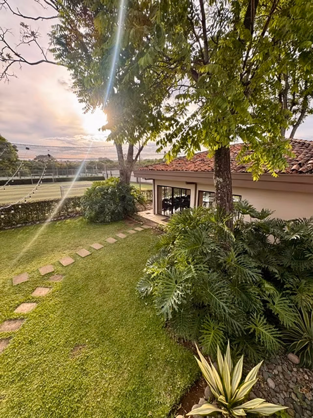 Casa contemporánea en preventa · Condominio Tierras de Café · Heredia — foto 14 de 17