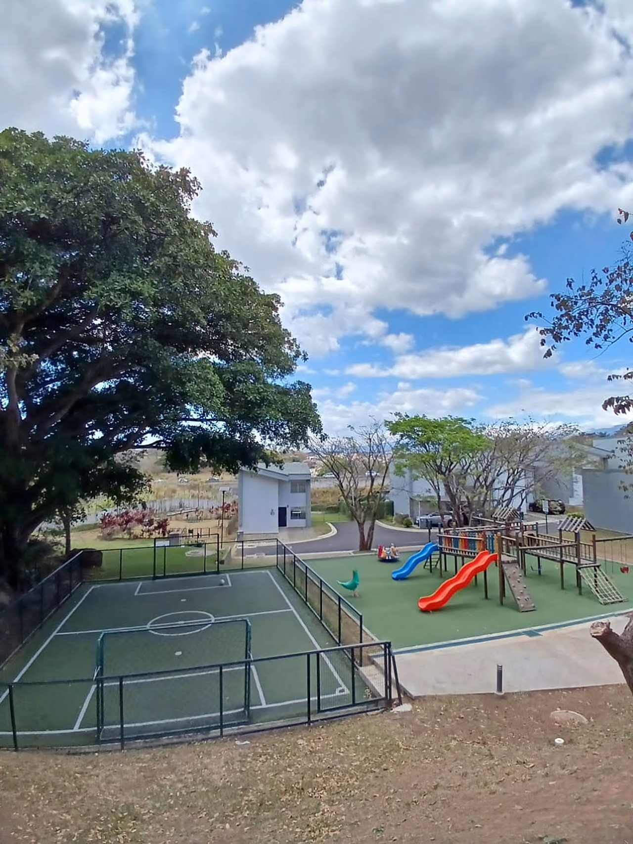 Casa de una planta en La Guácima · Alquiler con opción a compra — foto 11 de 19