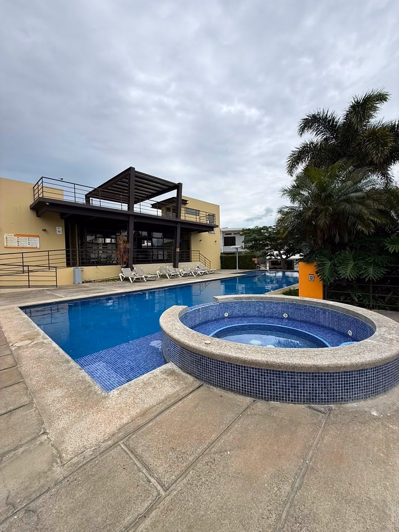 Oportunidad Heredia Casa como nueva con hermosa vista · 148.000.000 — foto 18 de 20