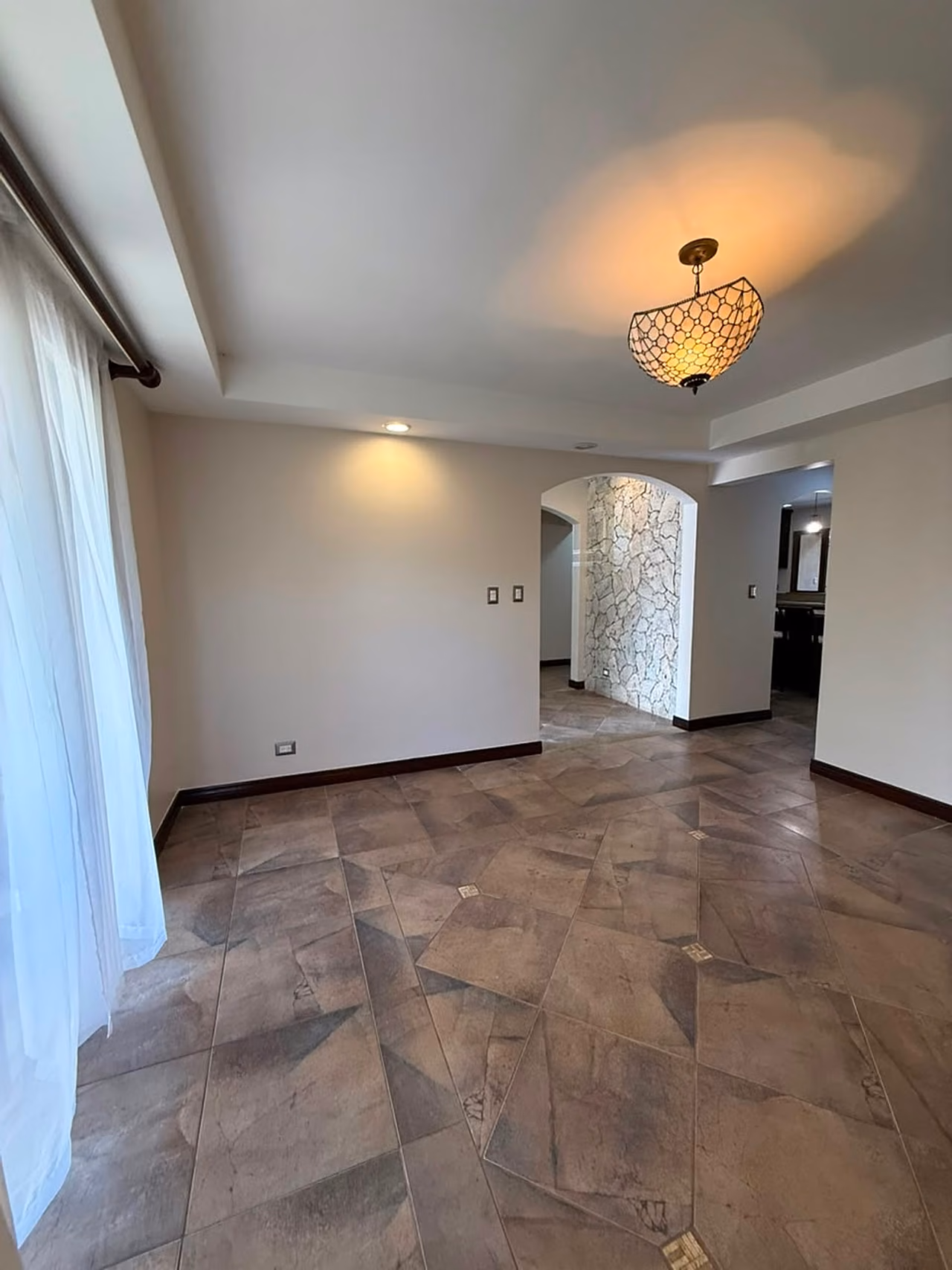 La casa Ideal existe: segura, amplia y bien ubicada, Santo Domingo de Heredia — foto 2 de 19
