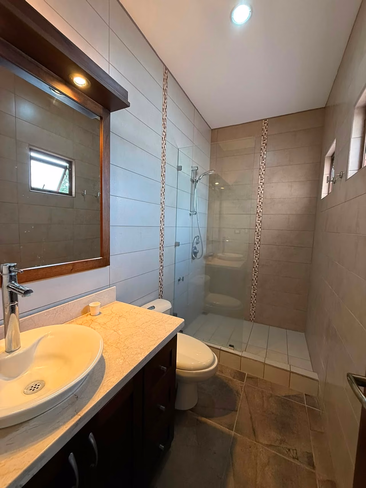 La casa Ideal existe: segura, amplia y bien ubicada, Santo Domingo de Heredia — foto 4 de 19