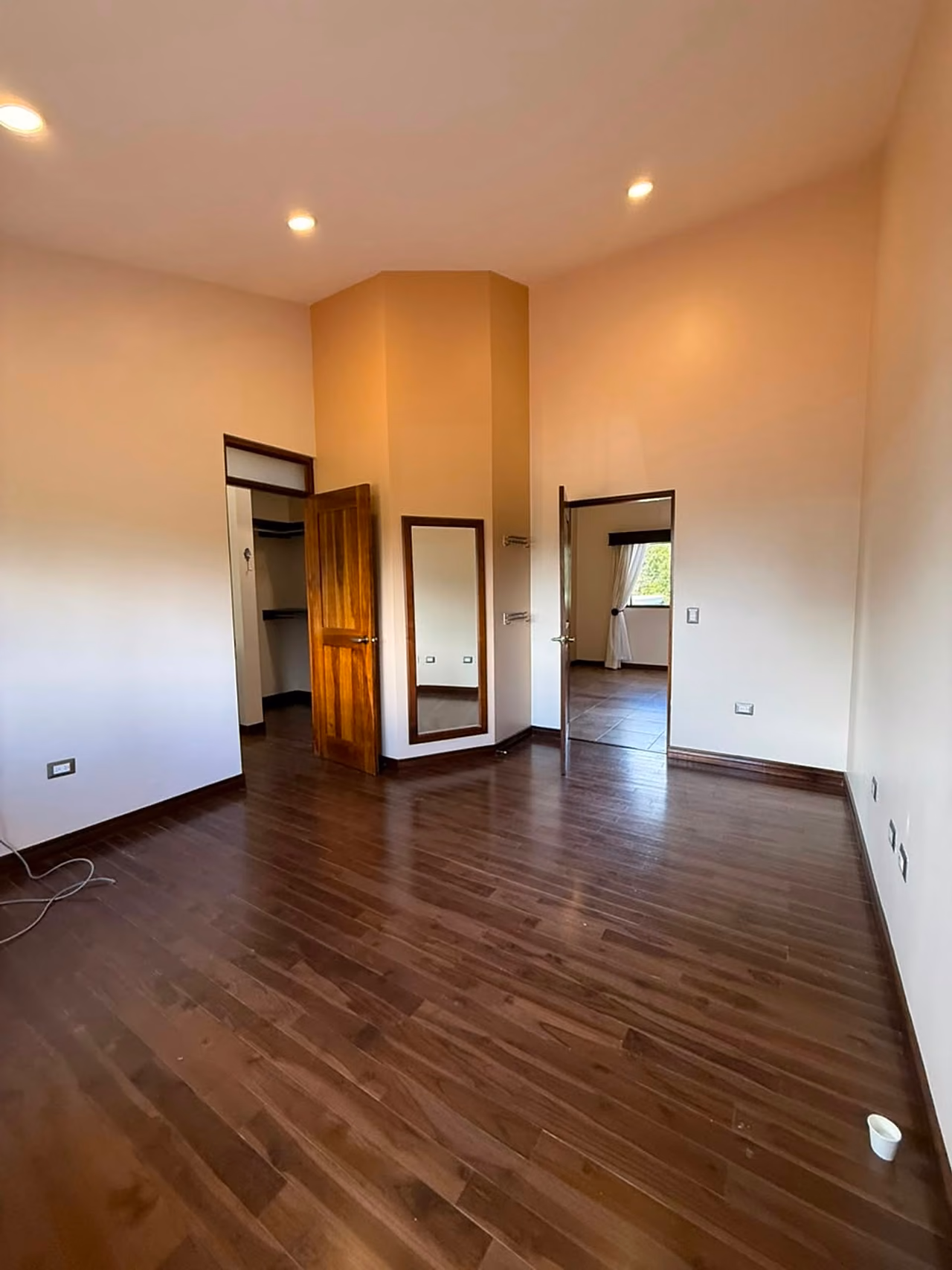 La casa Ideal existe: segura, amplia y bien ubicada, Santo Domingo de Heredia — foto 11 de 19