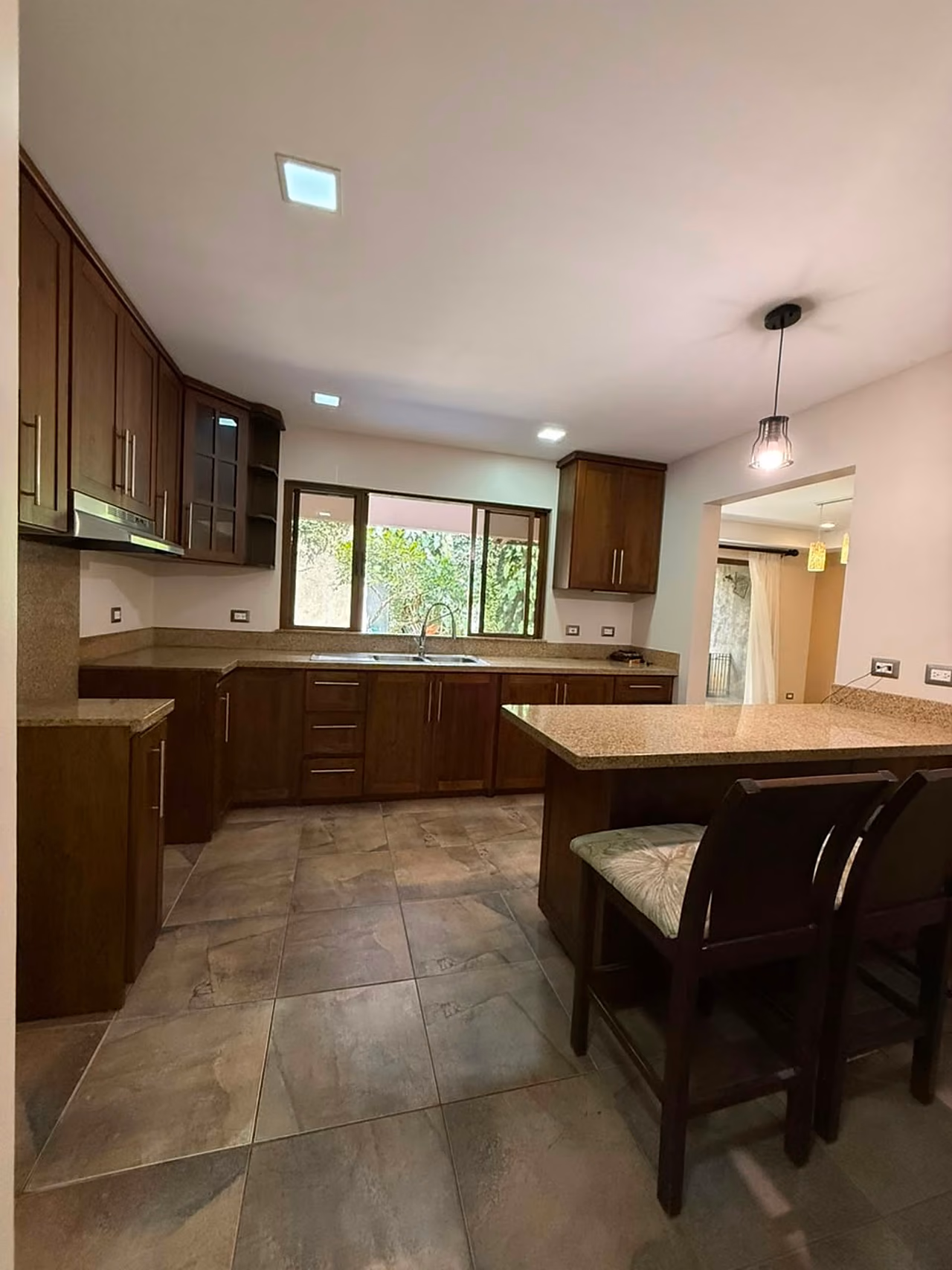 La casa Ideal existe: segura, amplia y bien ubicada, Santo Domingo de Heredia — foto 19 de 19