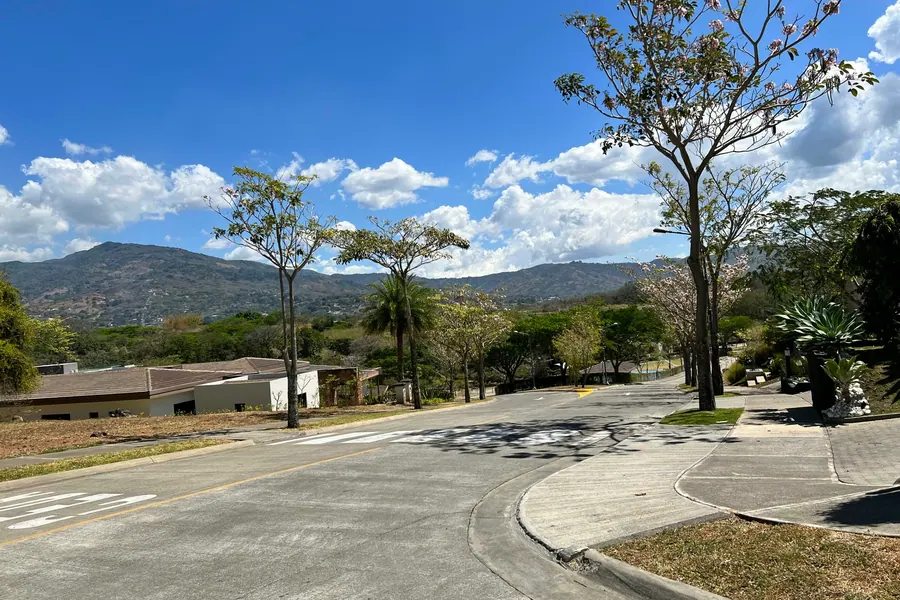 Lote en San Rafael, Alajuela: Se vende Lote en Exclusivo condominio, Hacienda Espinal