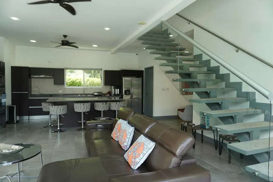 Casa en Herradura, Garabito: Casa amueblada con Piscina privada, y a minutos de Playa Blanca en Punta Leona