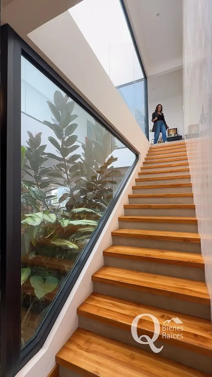 Recorrido en video de casa en Ulloa, Heredia
